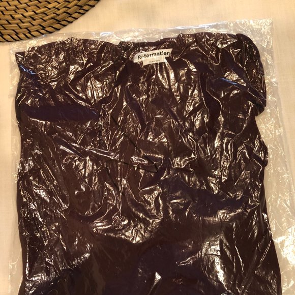 NWOT Reformation Gavin Dress plum - Picture 4 of 4